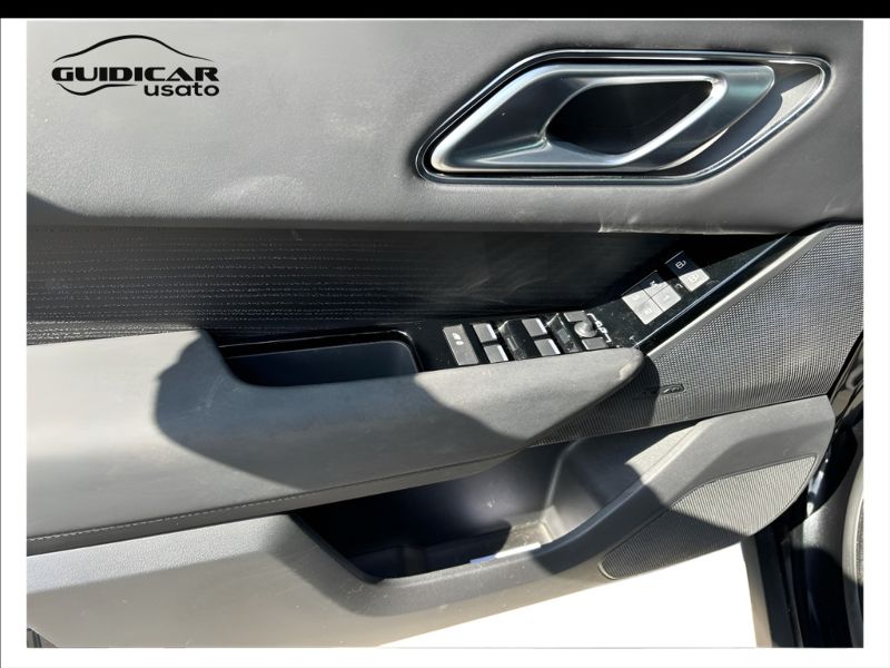 GuidiCar - LAND ROVER Range Rover Velar 2024 Velar 2.0d i4 mhev S 4wd 204cv auto Usato